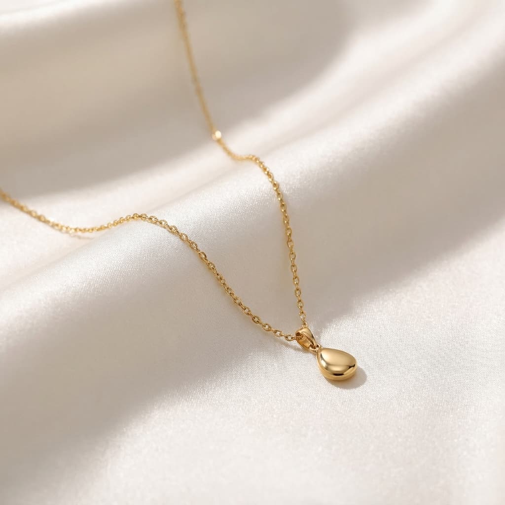 قلادة طويلة عصرية